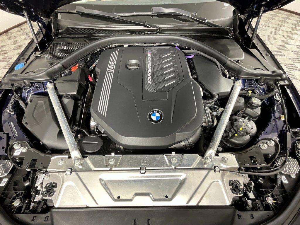 Used 2024 BMW M440i Convertible w/ Premium Package image 27