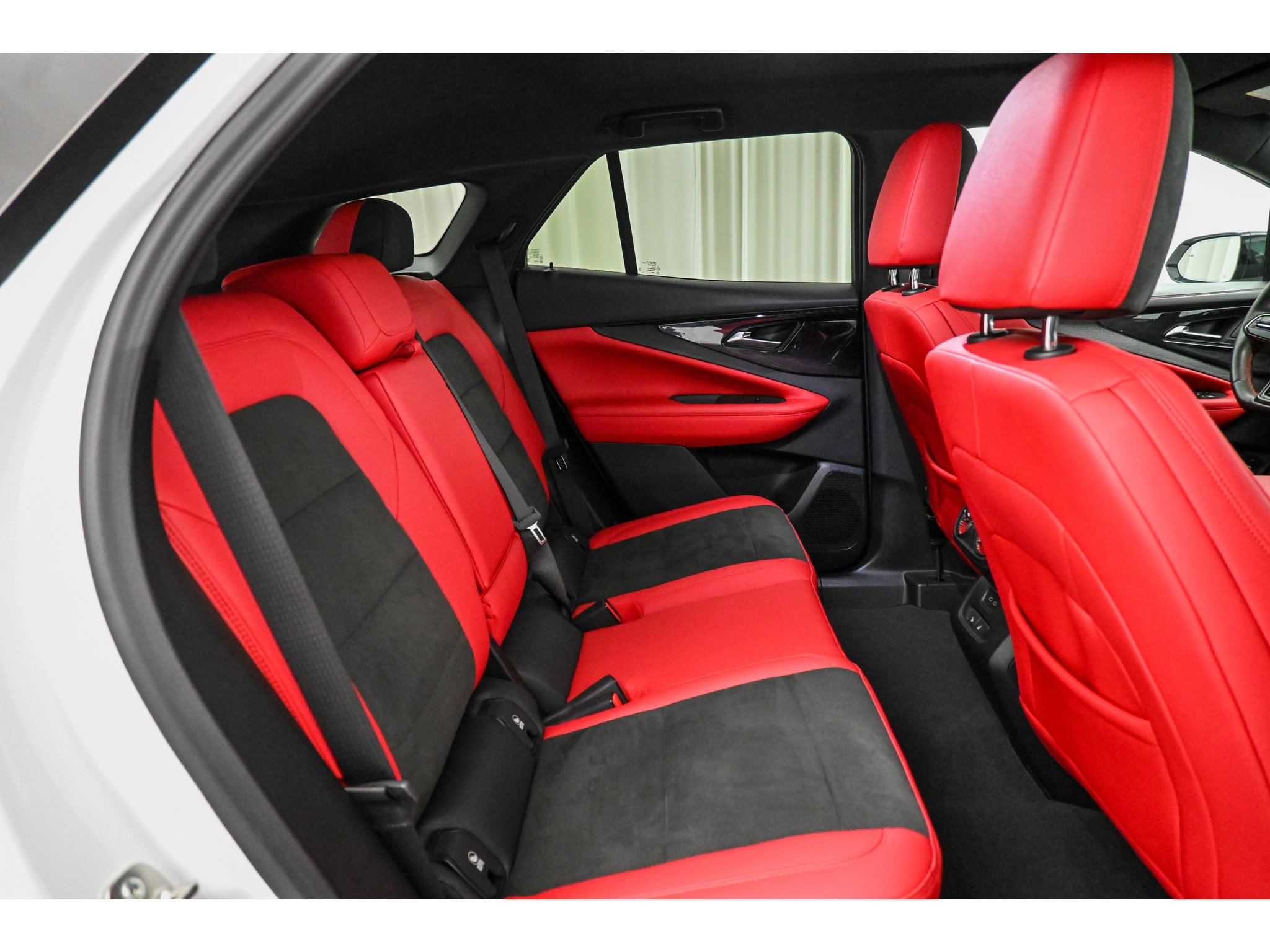 Used 2024 Chevrolet Blazer EV RS AWD/4WD image 18