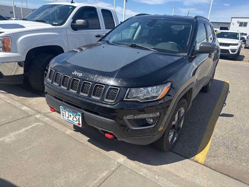 Used 2017 Jeep Compass Trailhawk w/ Leather Interior Group AWD/4WD image 3