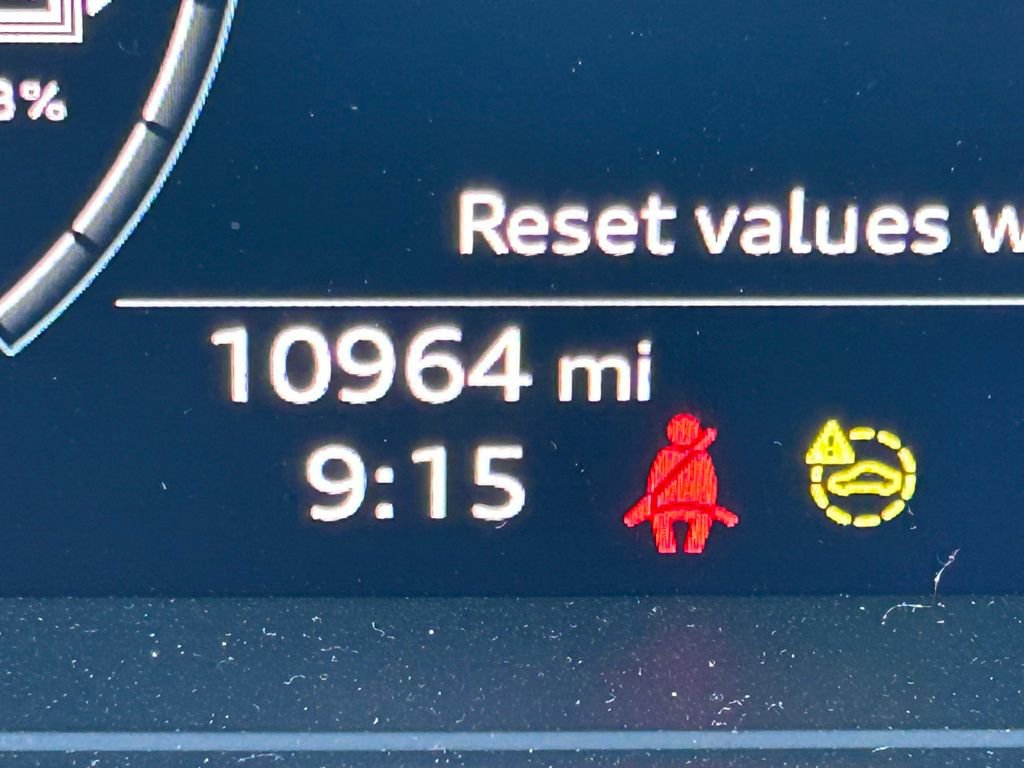 Used 2024 Audi Q4 e-tron Premium w/ Convenience Package image 13