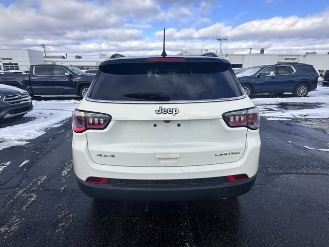Used 2018 Jeep Compass Limited image 4