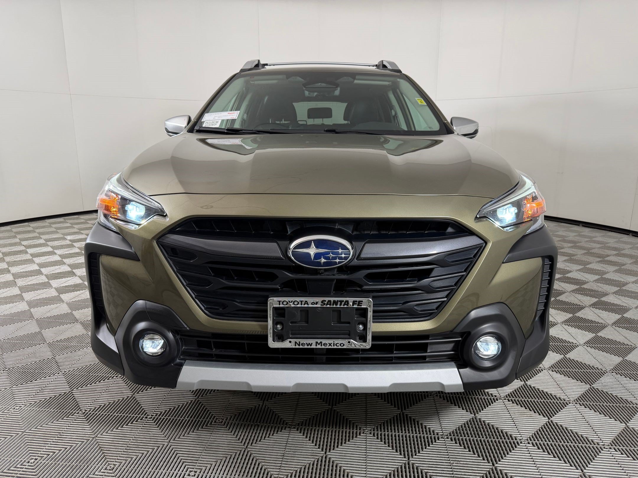 Used 2025 Subaru Outback Touring XT AWD/4WD image 6