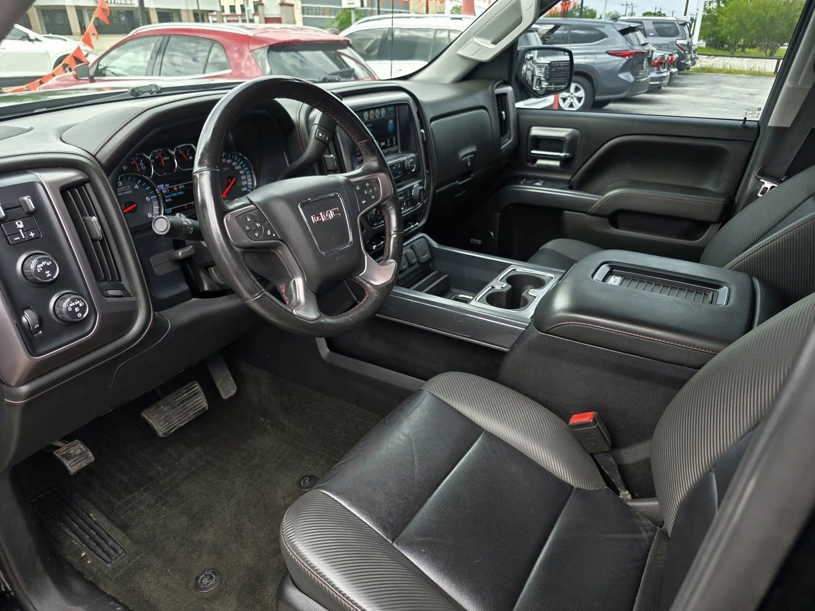 Used 2018 GMC Sierra 1500 SLT w/ All-Terrain Package AWD/4WD image 32