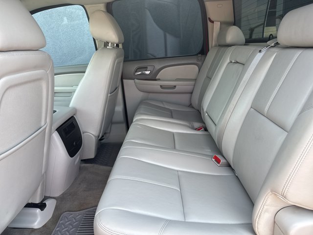Used 2014 Chevrolet Silverado 2500 LTZ AWD/4WD image 6