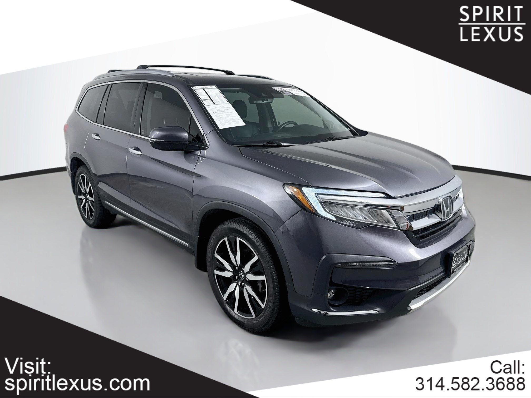 Used 2021 Honda Pilot Touring image 1