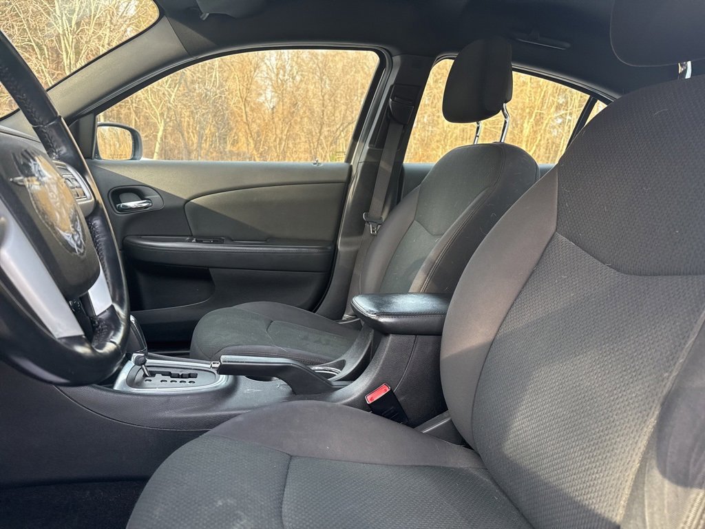 Used 2012 Chrysler 200 Touring w/ Cold Weather Group image 9