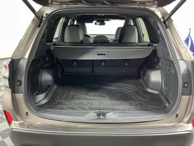 Used 2025 Subaru Forester Touring AWD/4WD image 22
