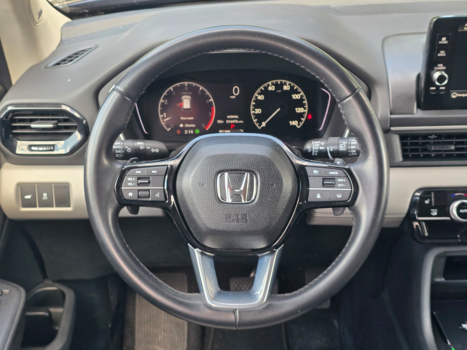 Used 2023 Honda Pilot Touring image 16