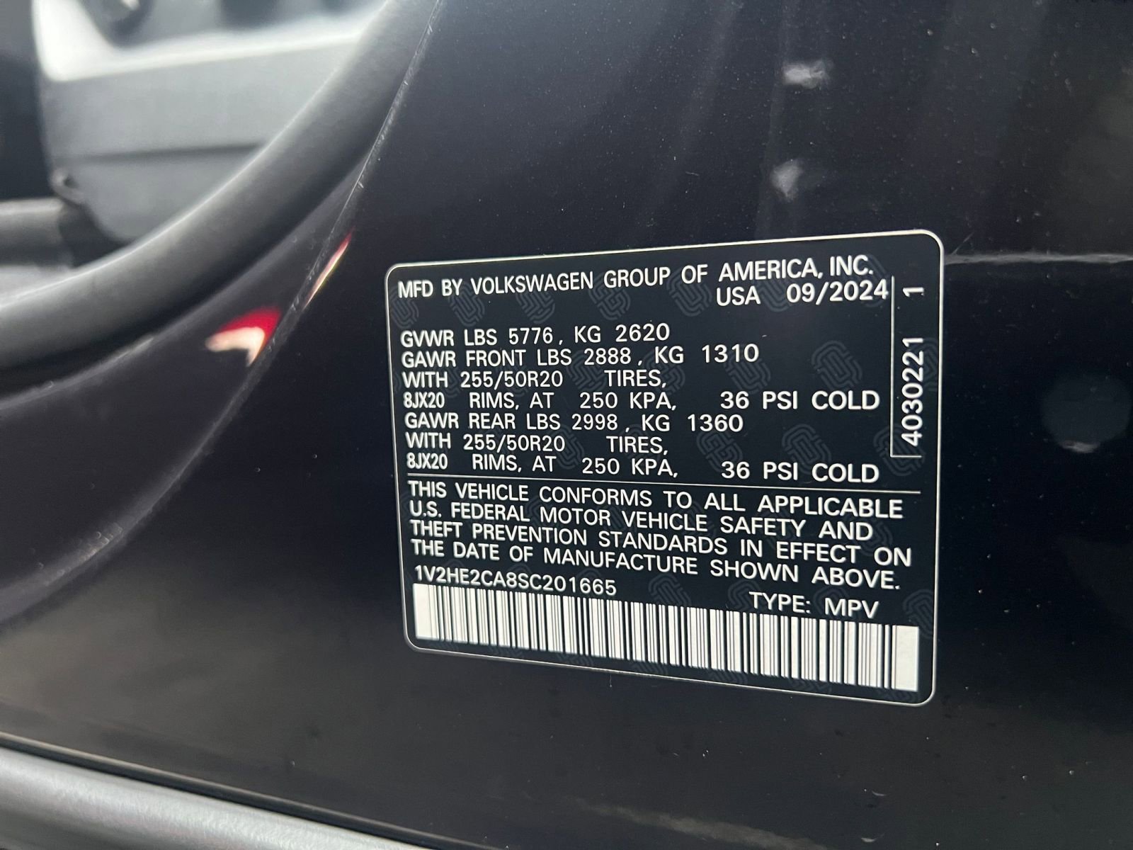 Used 2025 Volkswagen Atlas Cross Sport SE image 29