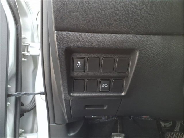 Used 2020 Nissan Pathfinder S image 15