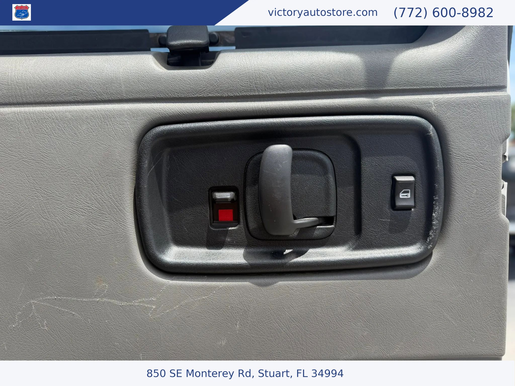 Used 2018 Chevrolet Express 3500 LT w/ LT Preferred Equipment Group RWD image 47
