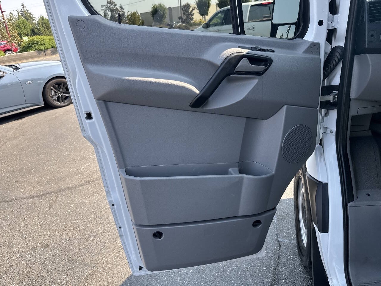 Used 2014 Mercedes-Benz Sprinter 2500 image 20