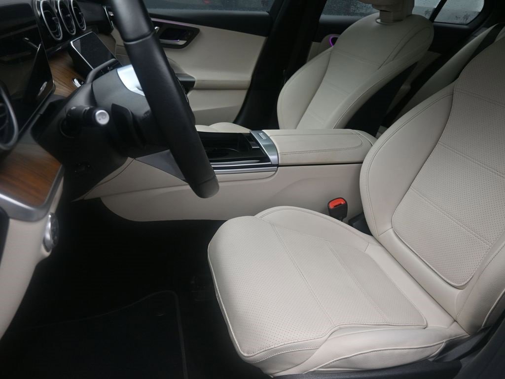 Used 2024 Mercedes-Benz C 300 Sedan image 19