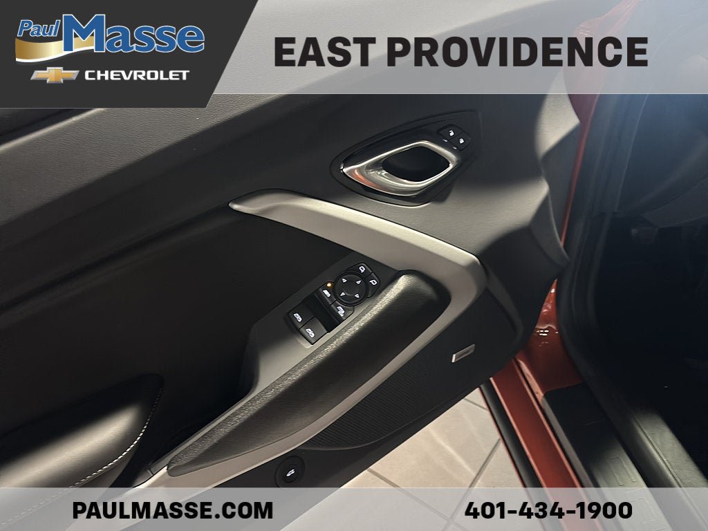 Used 2023 Chevrolet Camaro LT w/ Technology Package RWD image 9