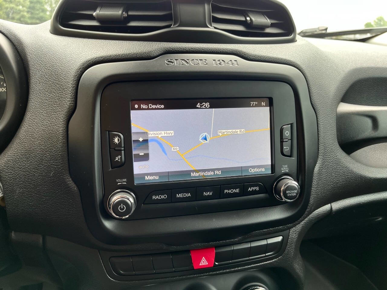 Used 2015 Jeep Renegade Latitude image 22