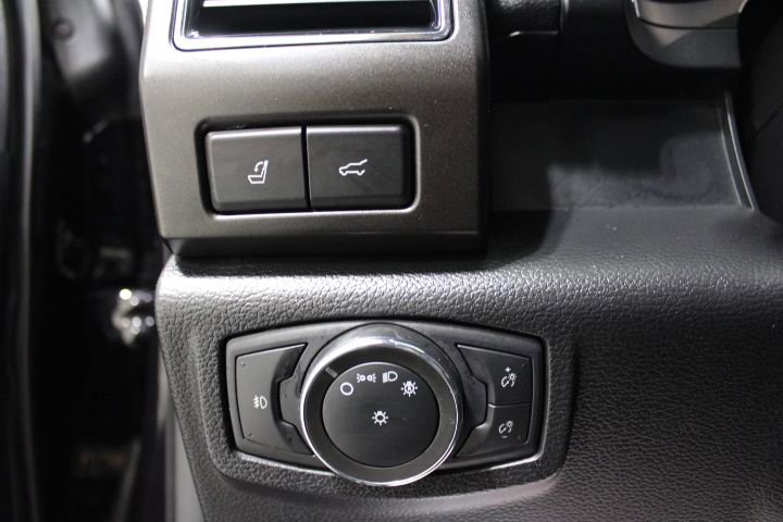 Used 2021 Ford Expedition Max Limited image 40