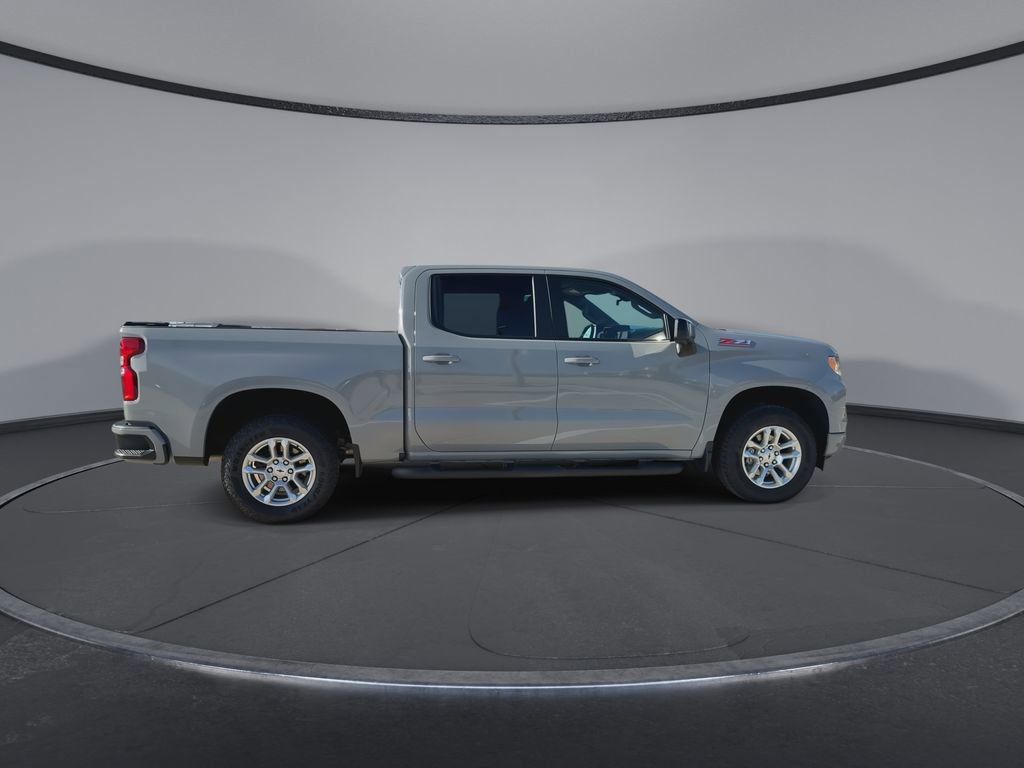 Used 2024 Chevrolet Silverado 1500 RST w/ Convenience Package II AWD/4WD image 9