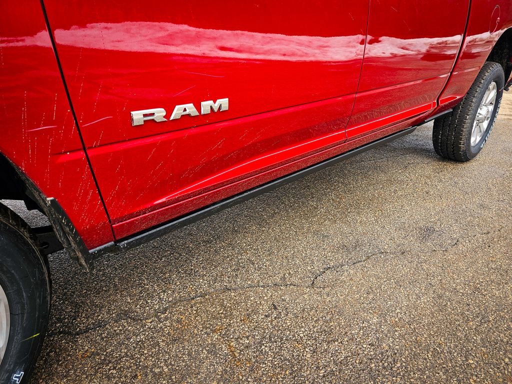 New 2026 RAM 3500 Laramie AWD/4WD image 13