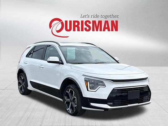 Used 2025 Kia Niro SX Touring