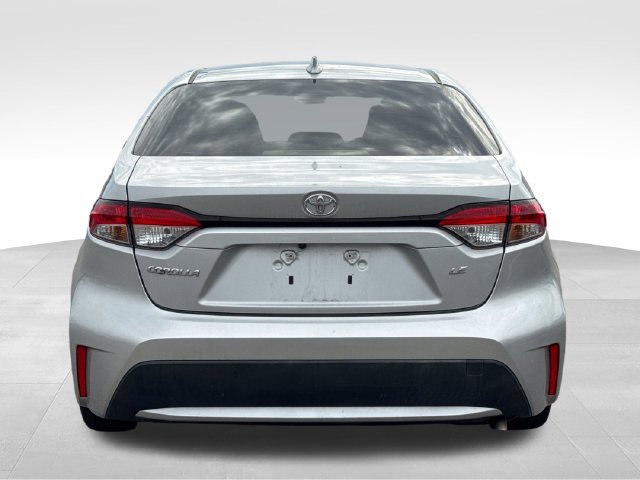 Used 2020 Toyota Corolla LE FWD image 10