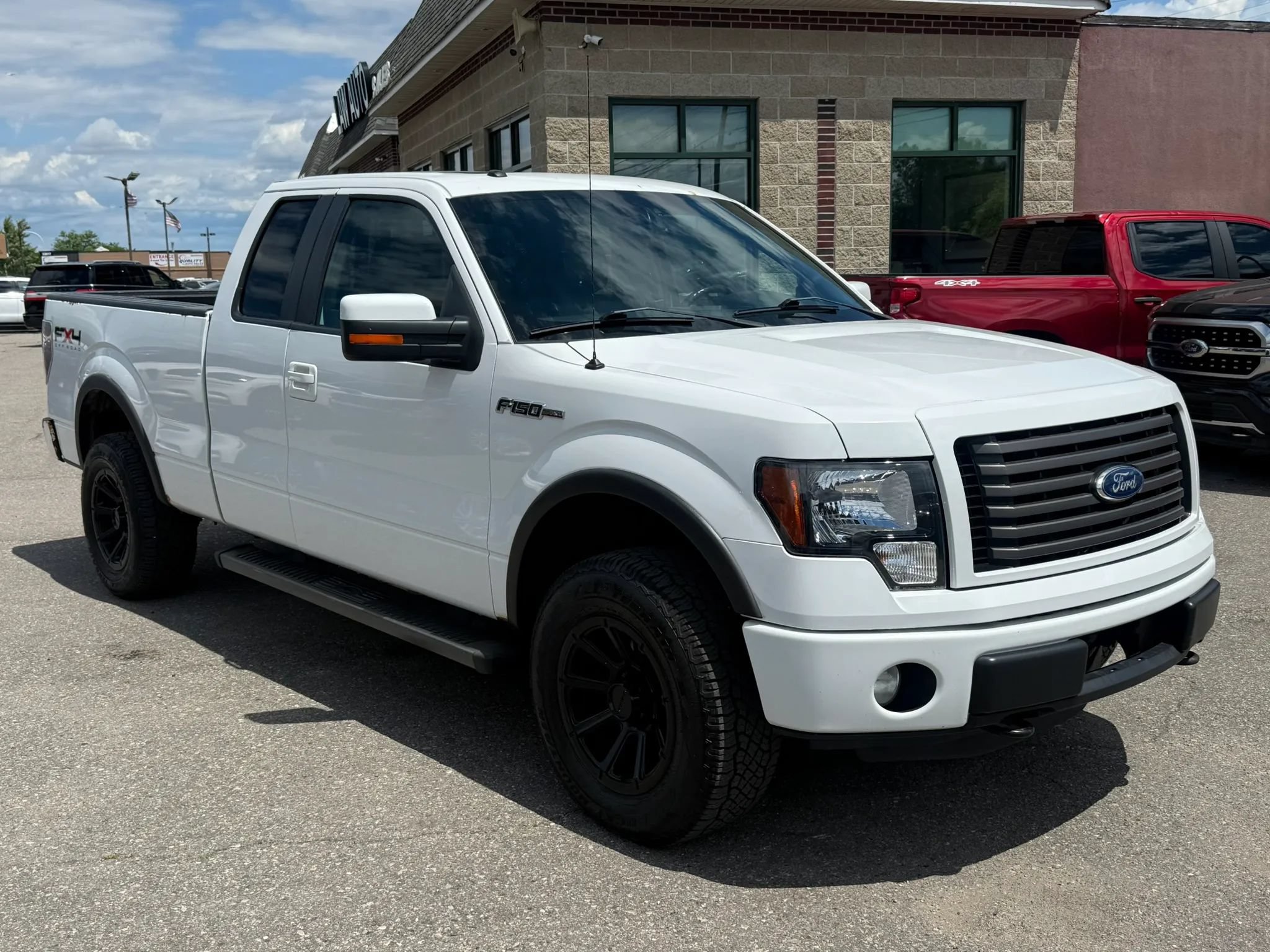 Used 2011 Ford F150 FX4 w/ FX Luxury Pkg AWD/4WD image 3