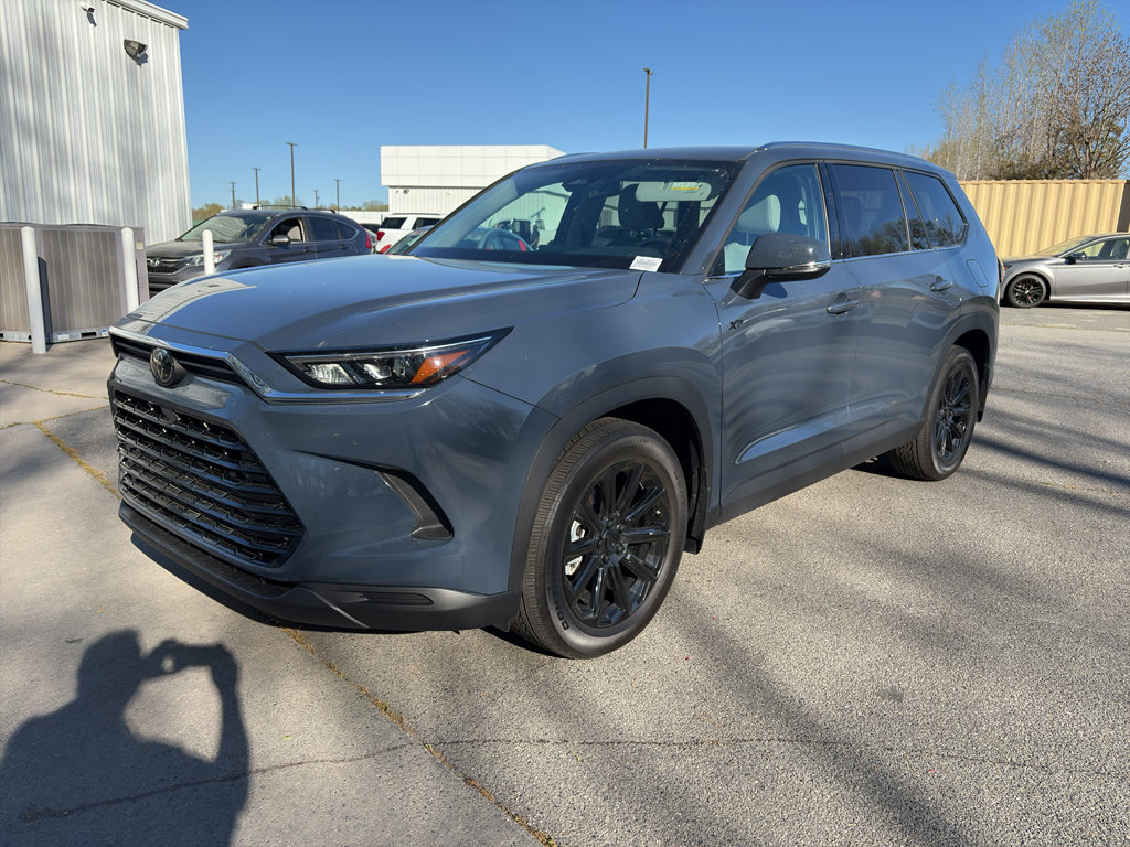 Used 2026 Toyota Grand Highlander XLE image 3