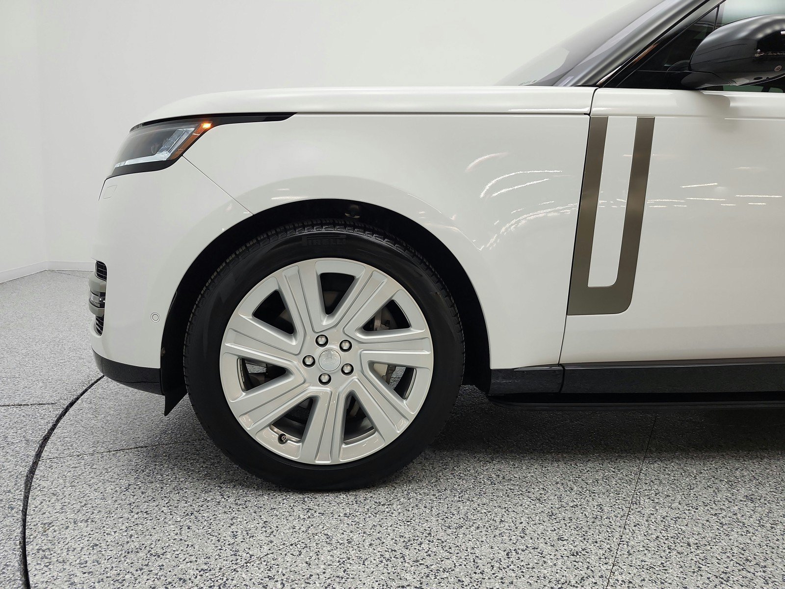 Used 2023 Land Rover Range Rover SE AWD/4WD image 22