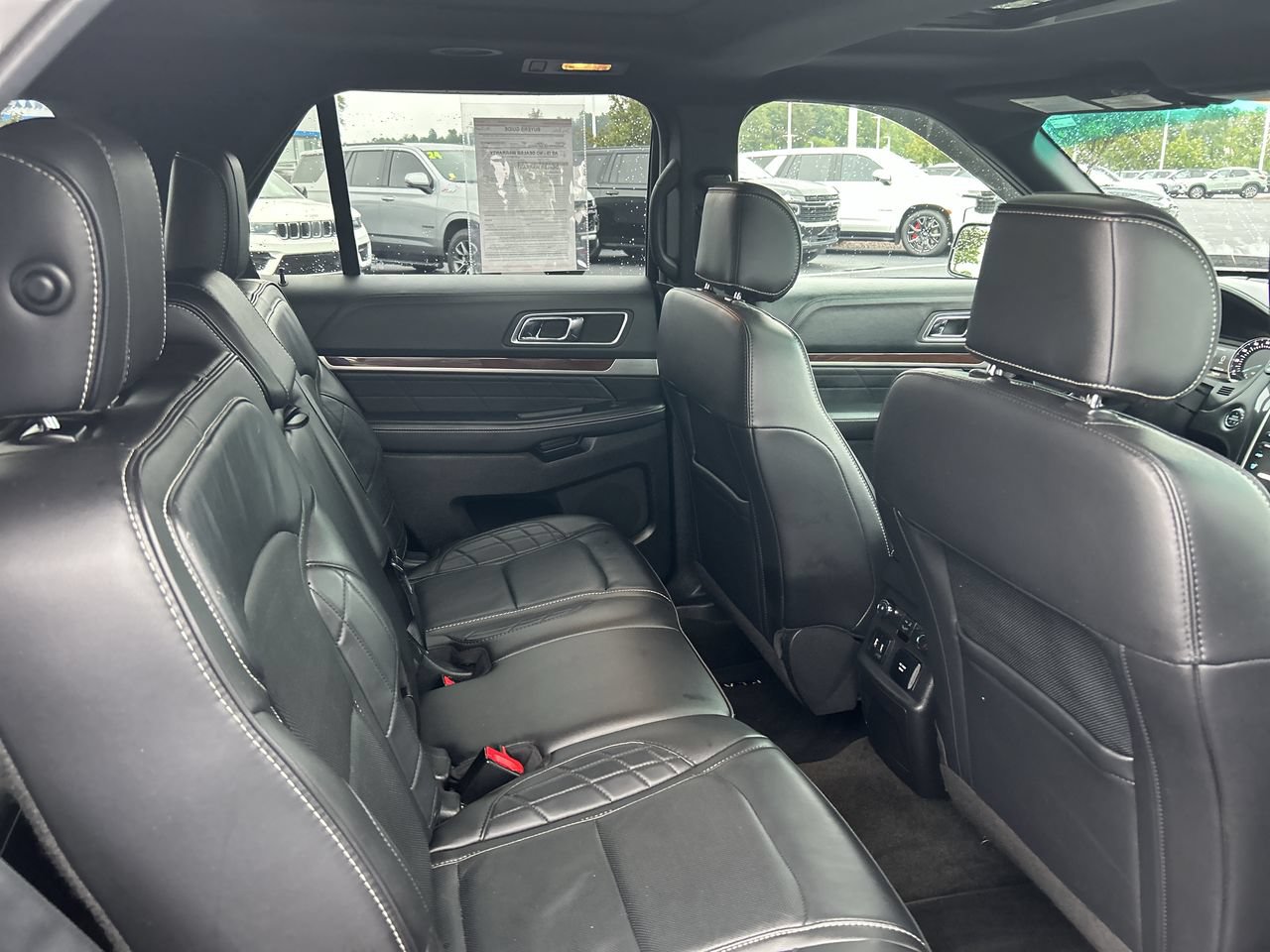 Used 2017 Ford Explorer Platinum AWD/4WD image 17