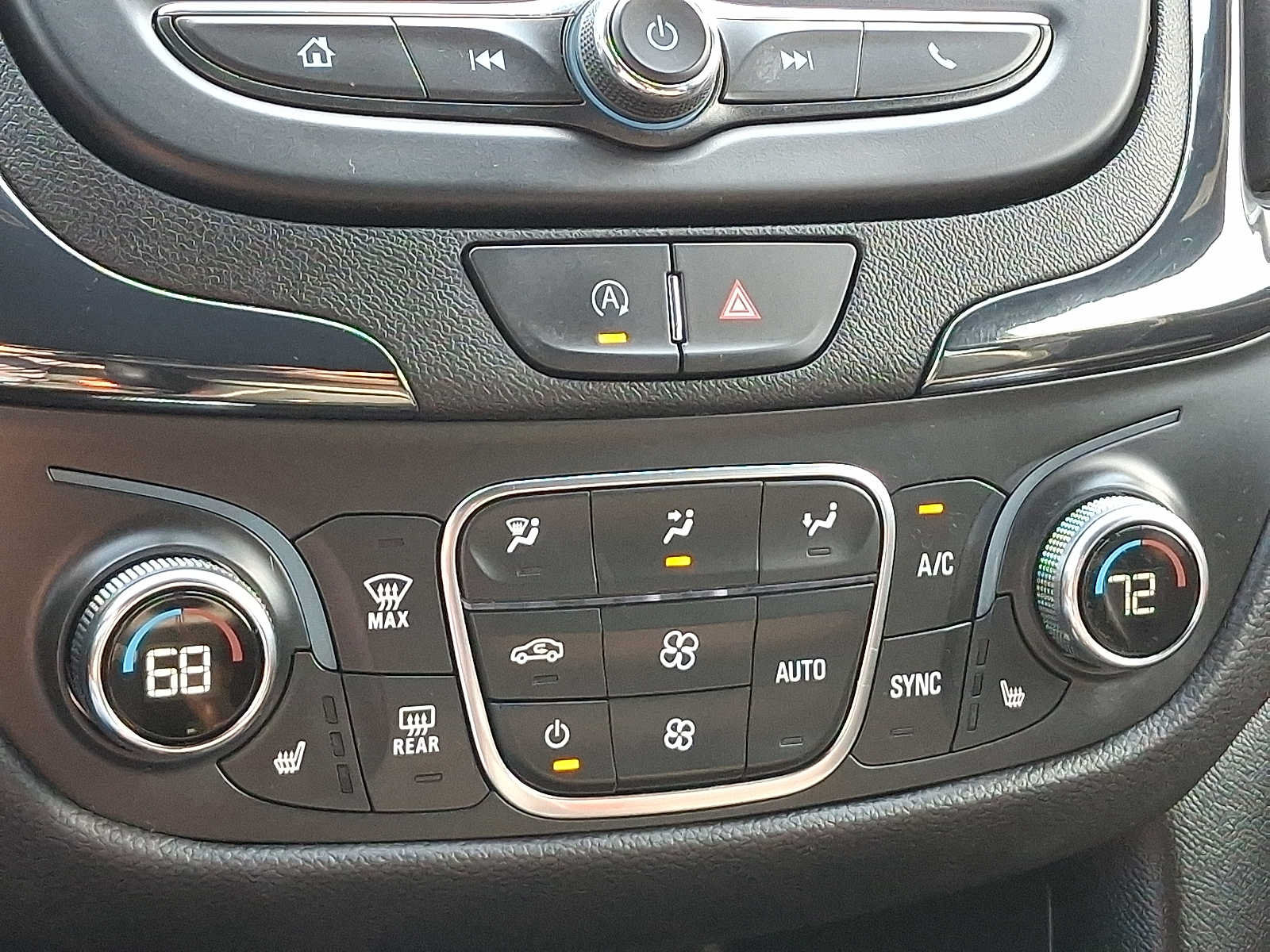Used 2024 Chevrolet Equinox RS AWD/4WD image 15