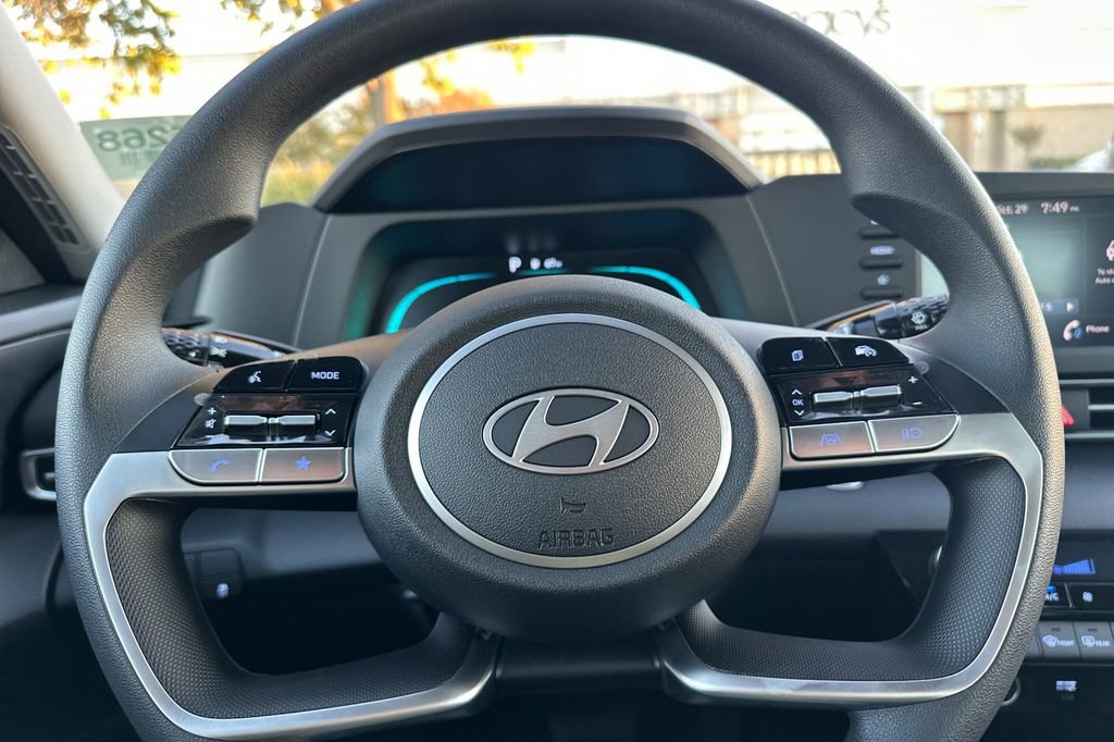 New 2026 Hyundai Elantra Blue image 19