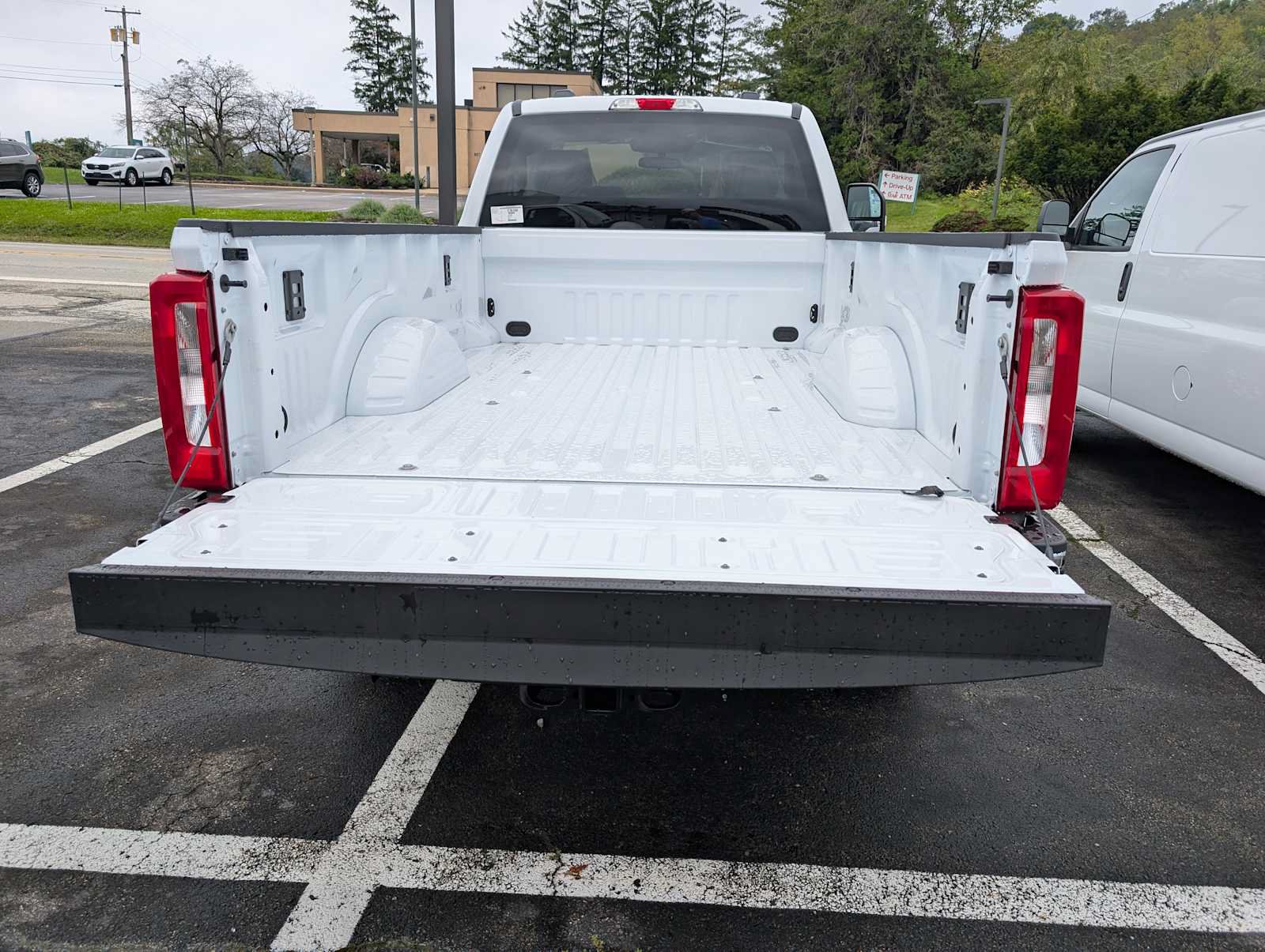 New 2026 Ford F250 XLT w/ FX4 Off-Road Package AWD/4WD image 5