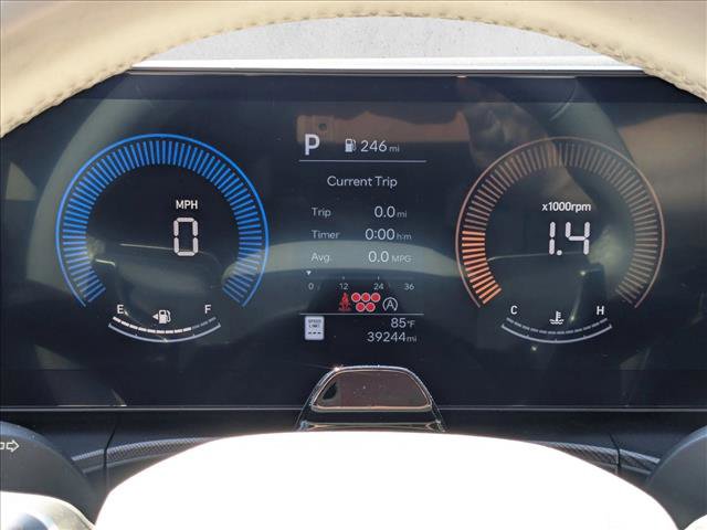 Used 2024 Hyundai Santa Fe SEL image 3