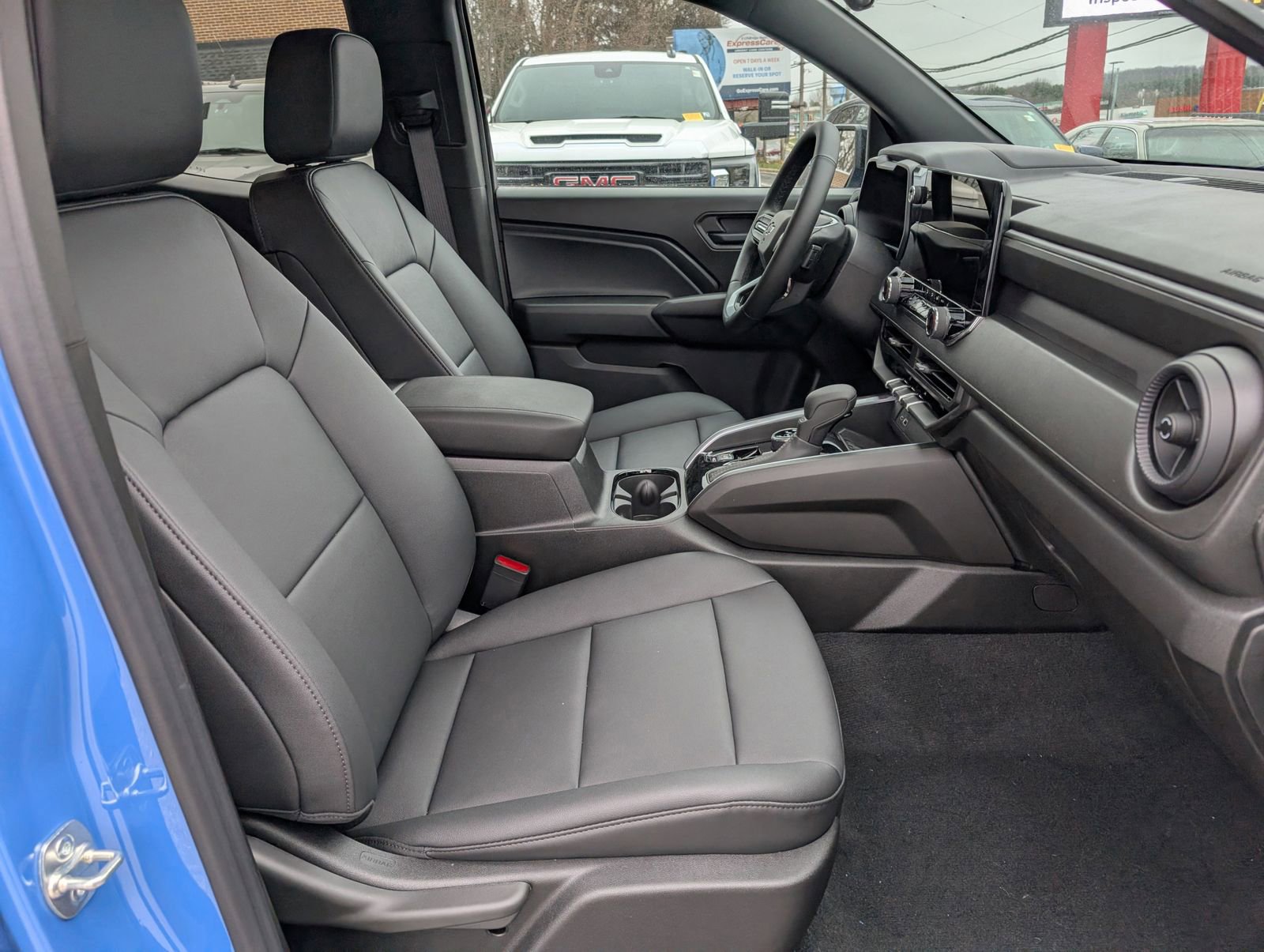 New 2025 Chevrolet Colorado Trail Boss w/ Midnight Edition image 9