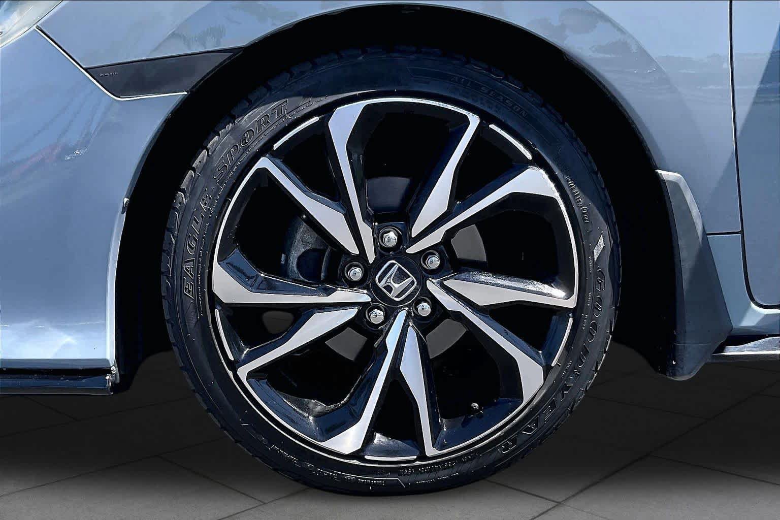 Used 2019 Honda Civic Sport image 10