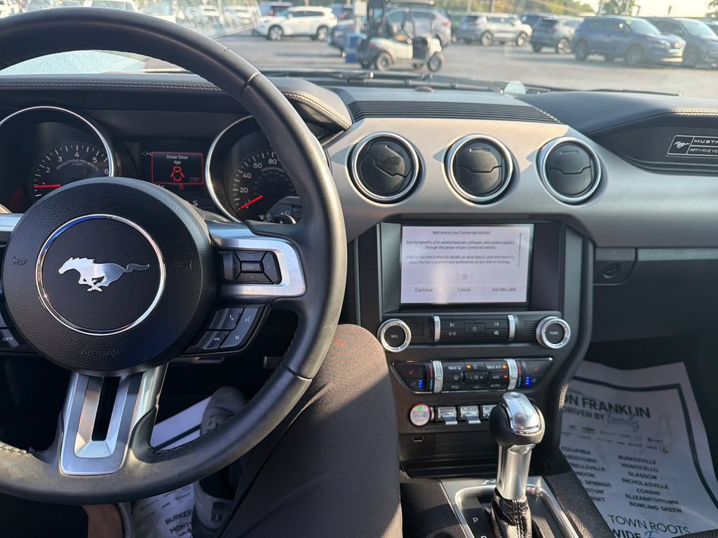 Used 2020 Ford Mustang Premium RWD image 20