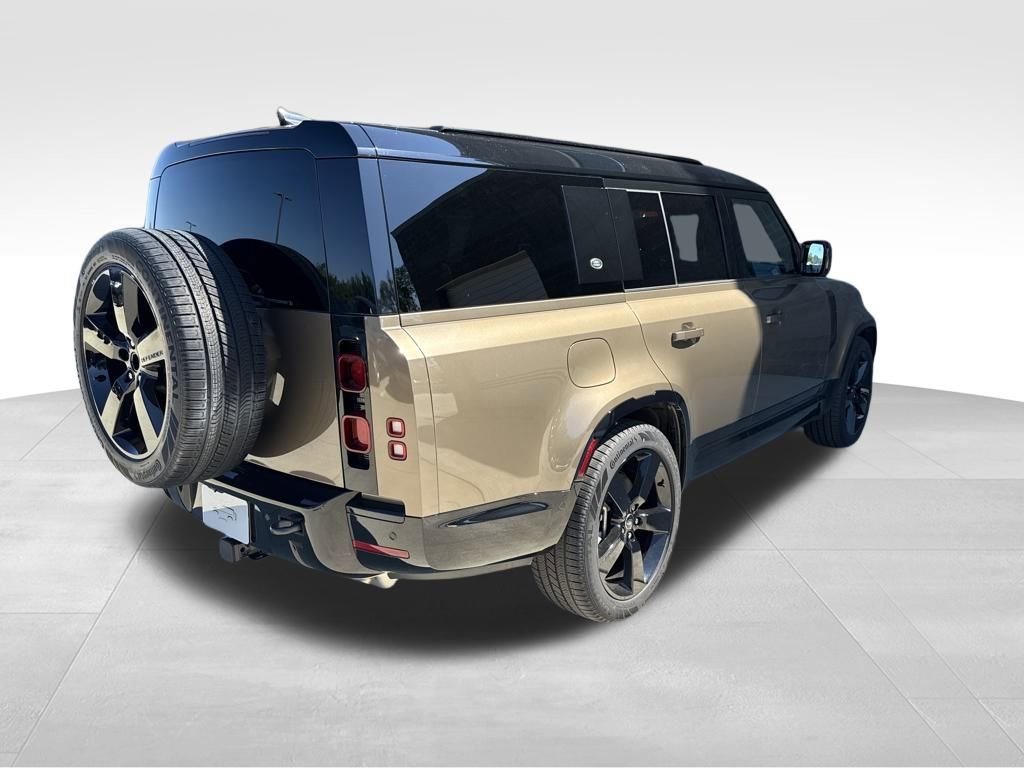 New 2024 Land Rover Defender 130 X-Dynamic SE image 22