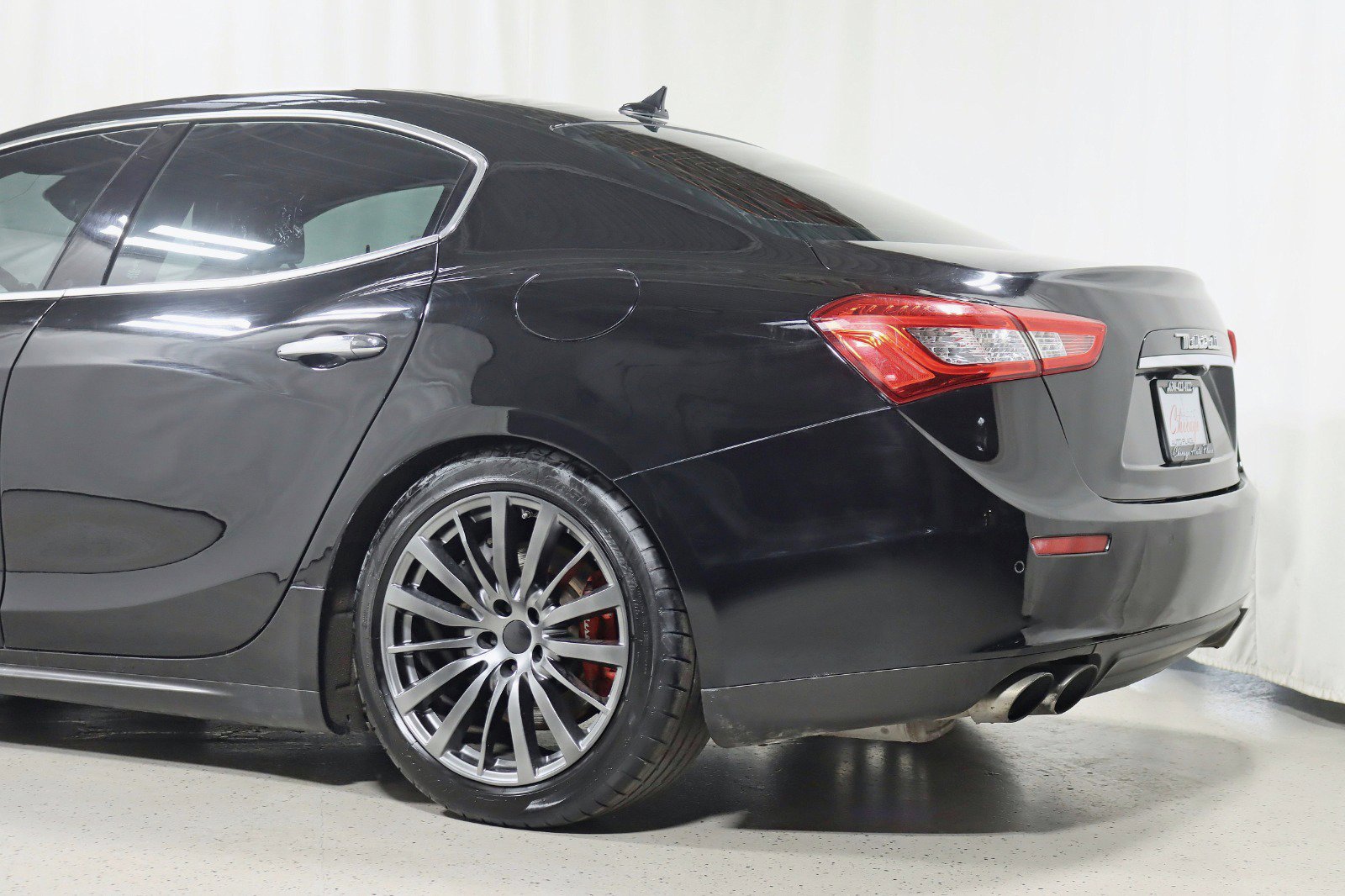 Used 2017 Maserati Ghibli S Q4 AWD/4WD image 10