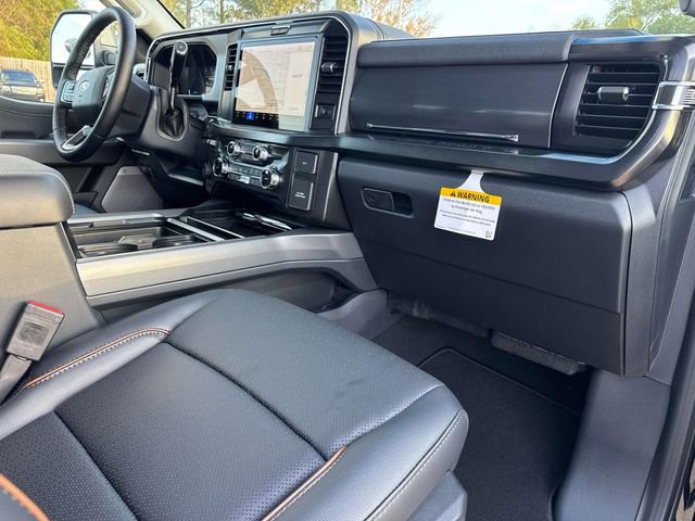 New 2026 Ford F250 Lariat w/ Black Appearance Package image 17