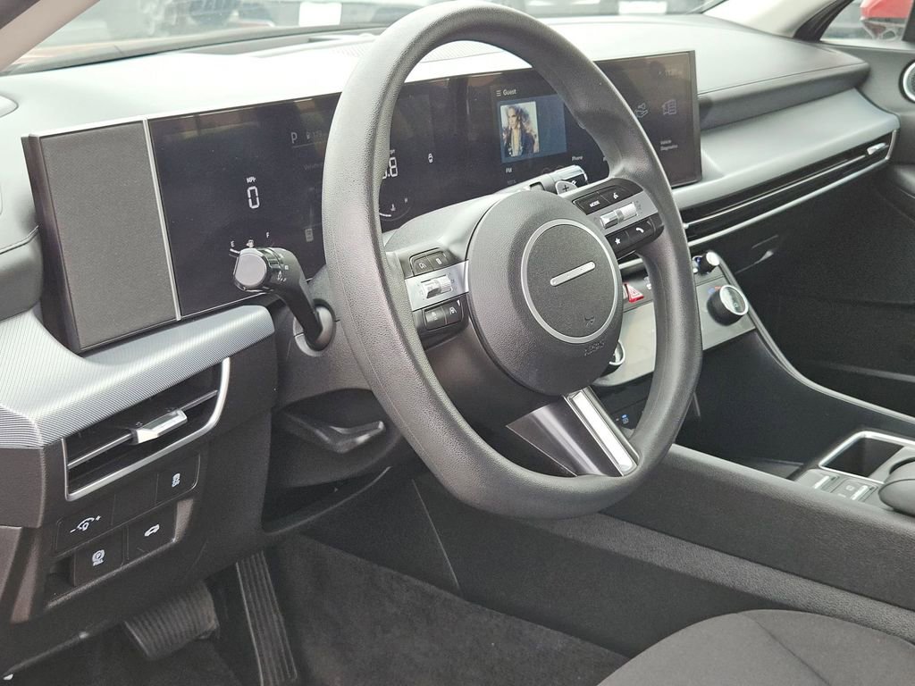 Used 2025 Hyundai Sonata SEL FWD image 13