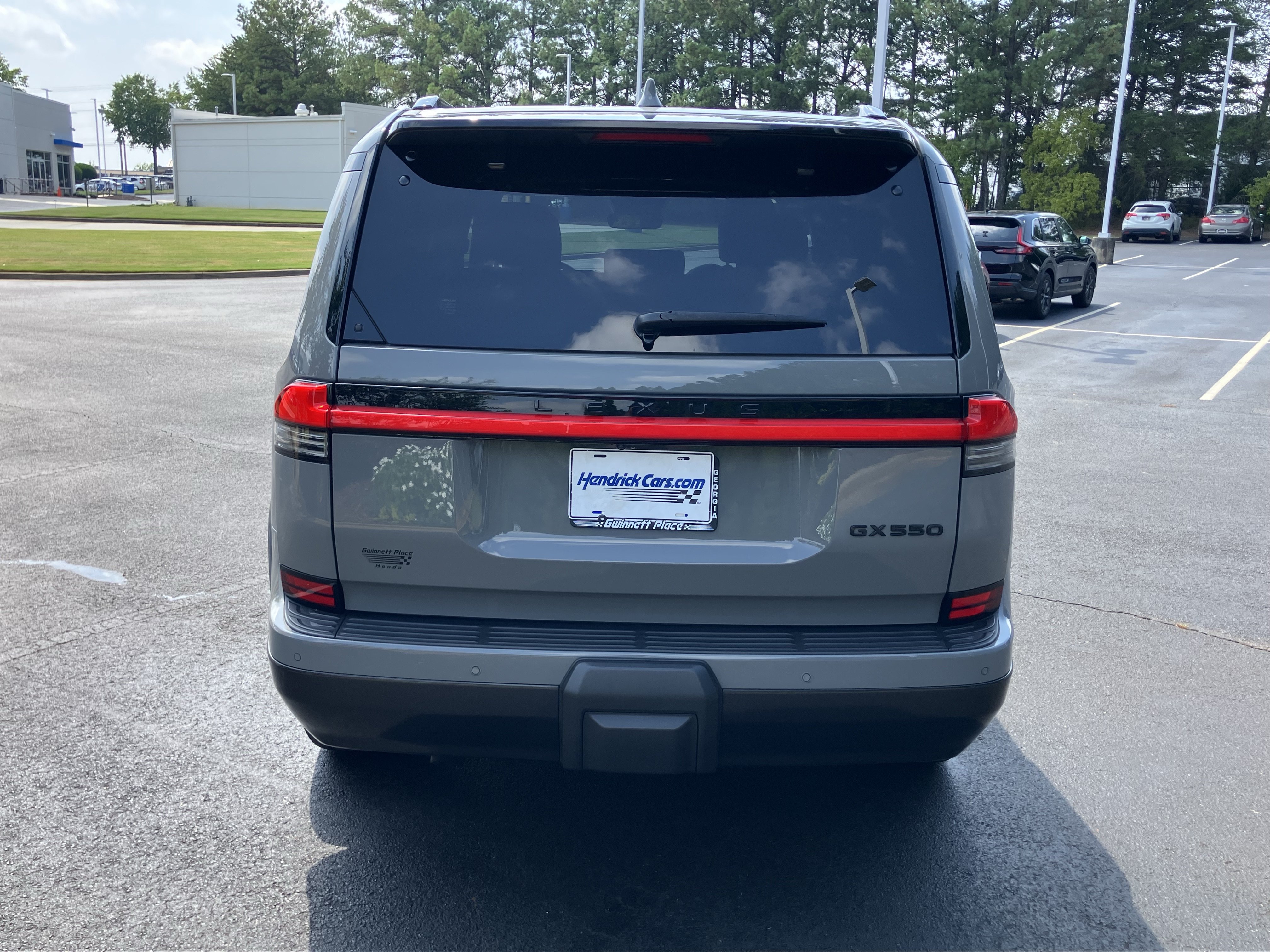 Used 2025 Lexus GX 550 w/ Accessory Package (2T) AWD/4WD image 9