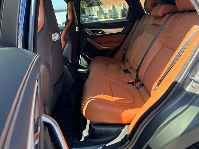 New 2026 Jaguar F-PACE R-Dynamic S image 15