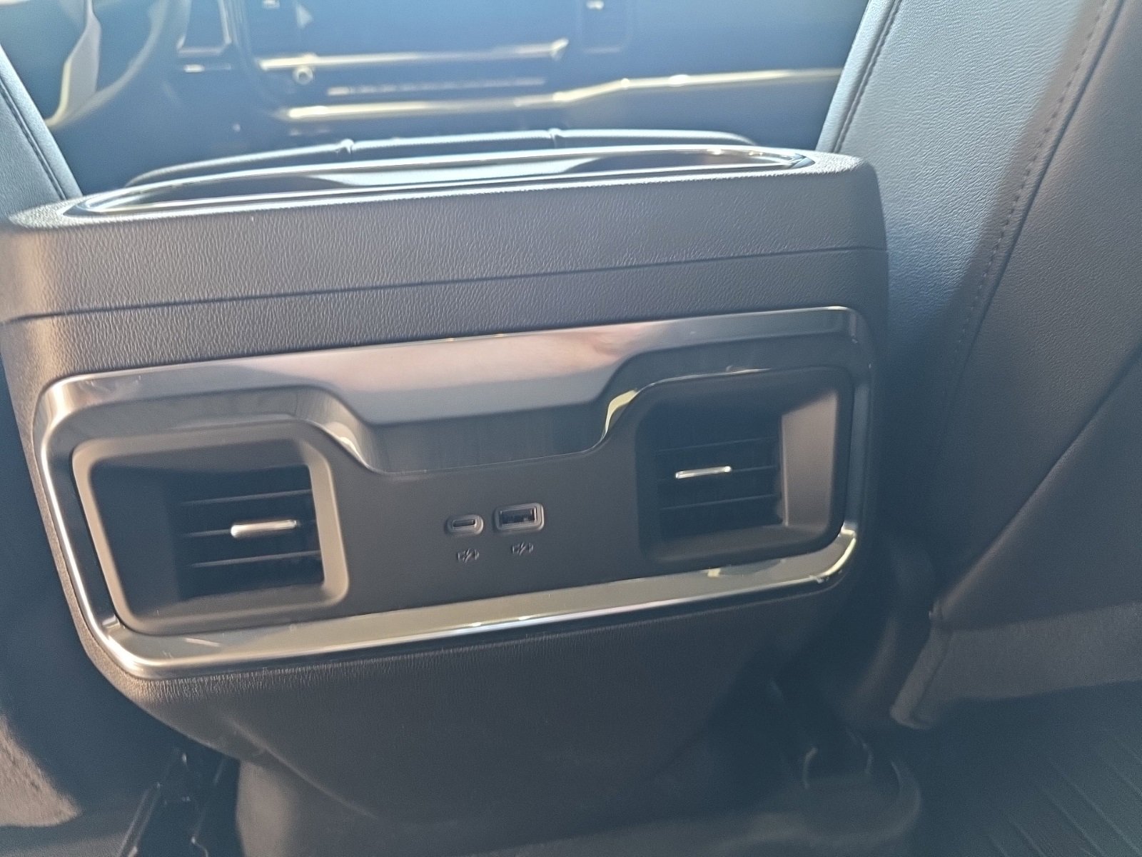 Used 2024 GMC Sierra 1500 SLT w/ SLT Premium Package image 32