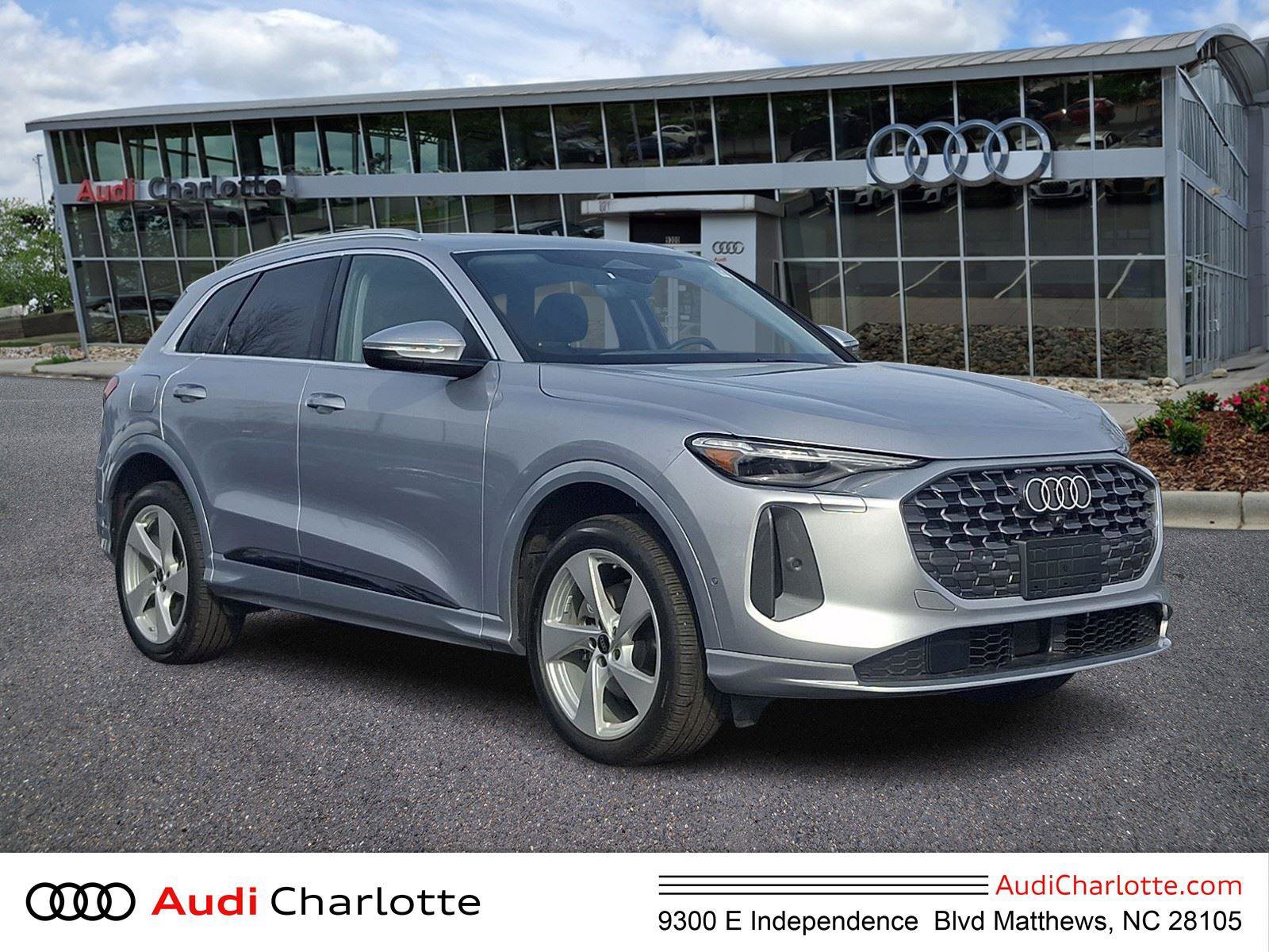 Used 2025 Audi Q5 Premium Plus w/ Premium Plus AWD/4WD image 1