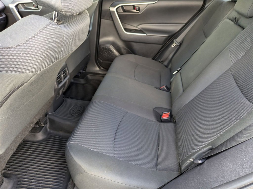 Used 2025 Toyota RAV4 LE image 27