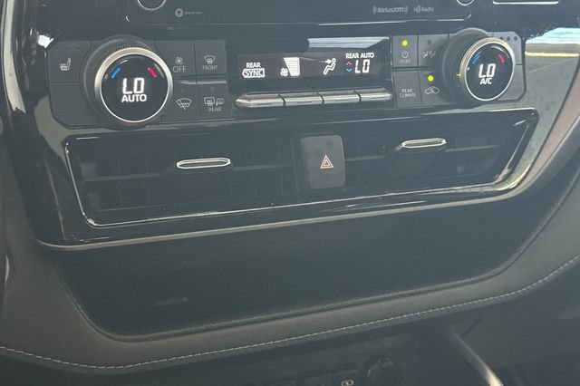Certified 2020 Toyota Highlander XLE FWD image 26