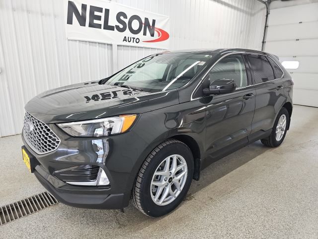 Used 2023 Ford Edge SEL w/ Convenience Package AWD/4WD image 4