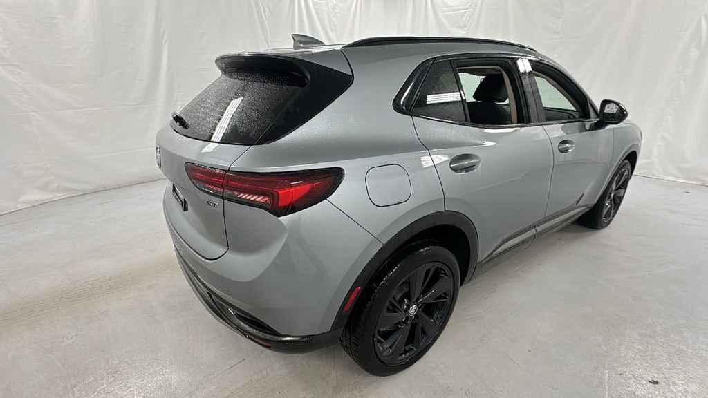 Used 2023 Buick Envision Preferred w/ Sport Touring Package AWD/4WD image 3