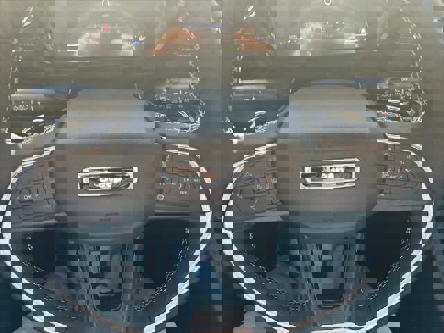 New 2025 Jeep Grand Cherokee Altitude image 32