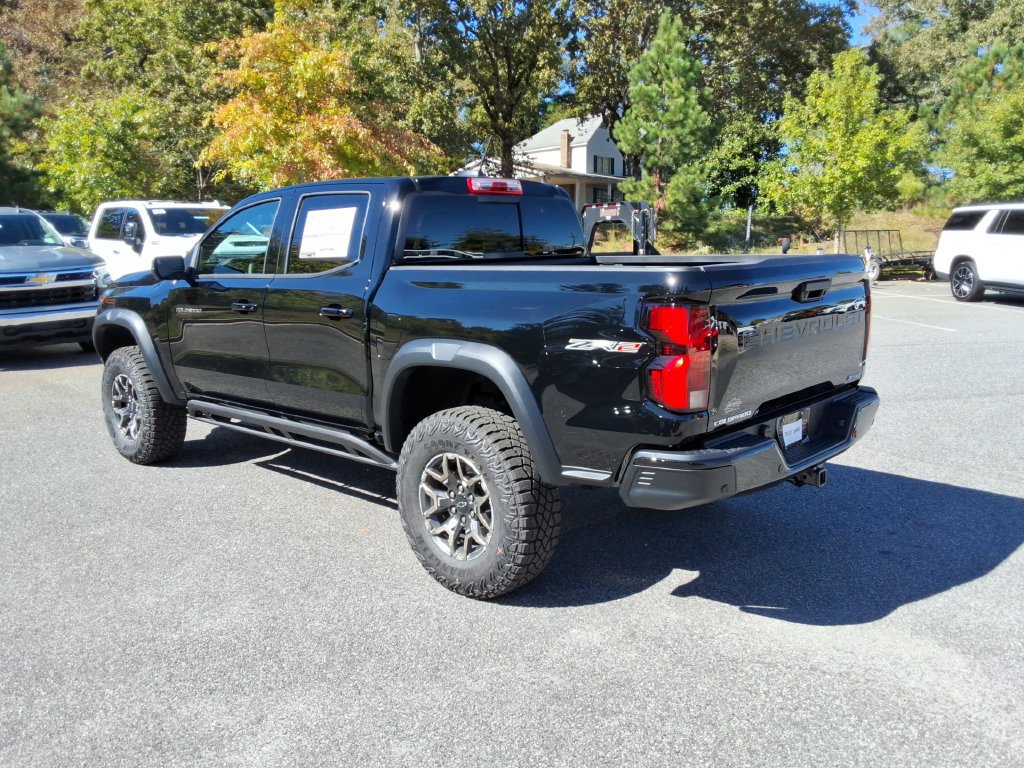 New 2026 Chevrolet Colorado ZR2 w/ Technology Package AWD/4WD image 7