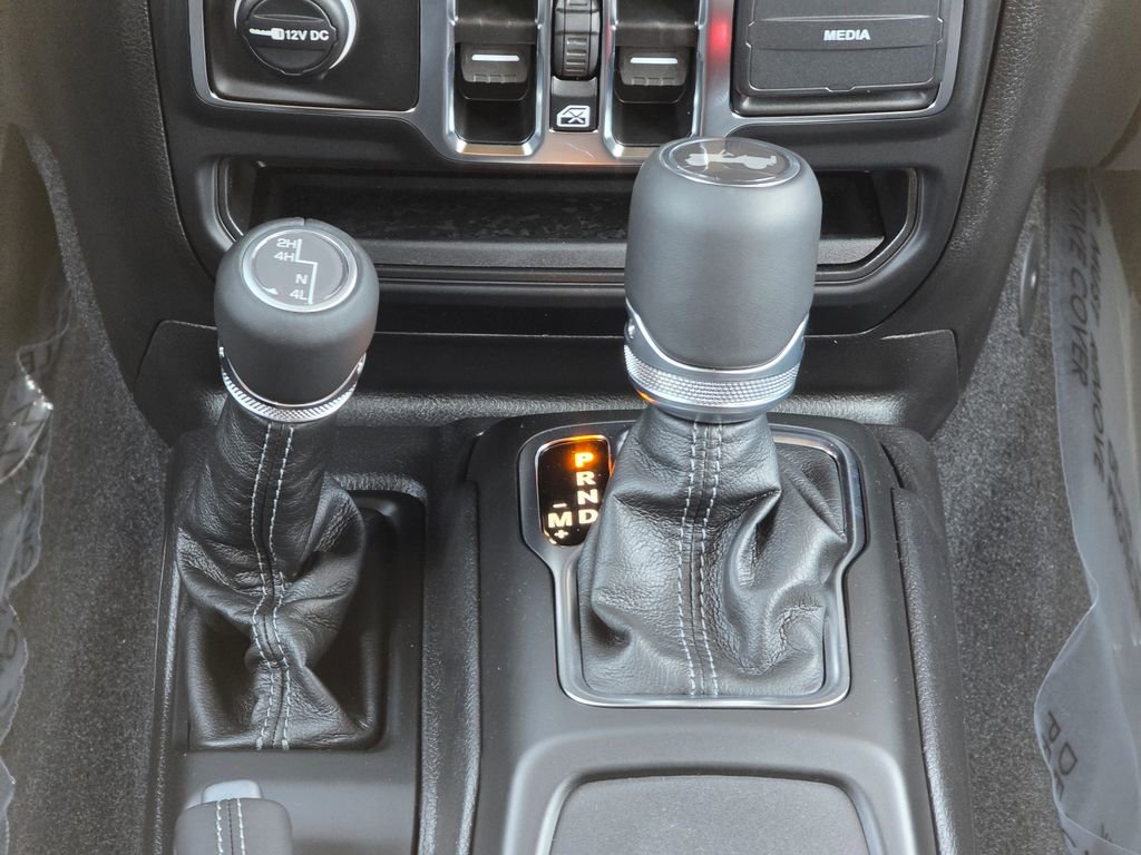 New 2026 Jeep Wrangler Sahara image 32